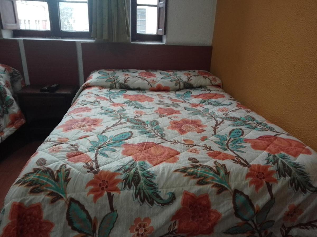 Hotel El Dorado La Candelaria Богота Экстерьер фото